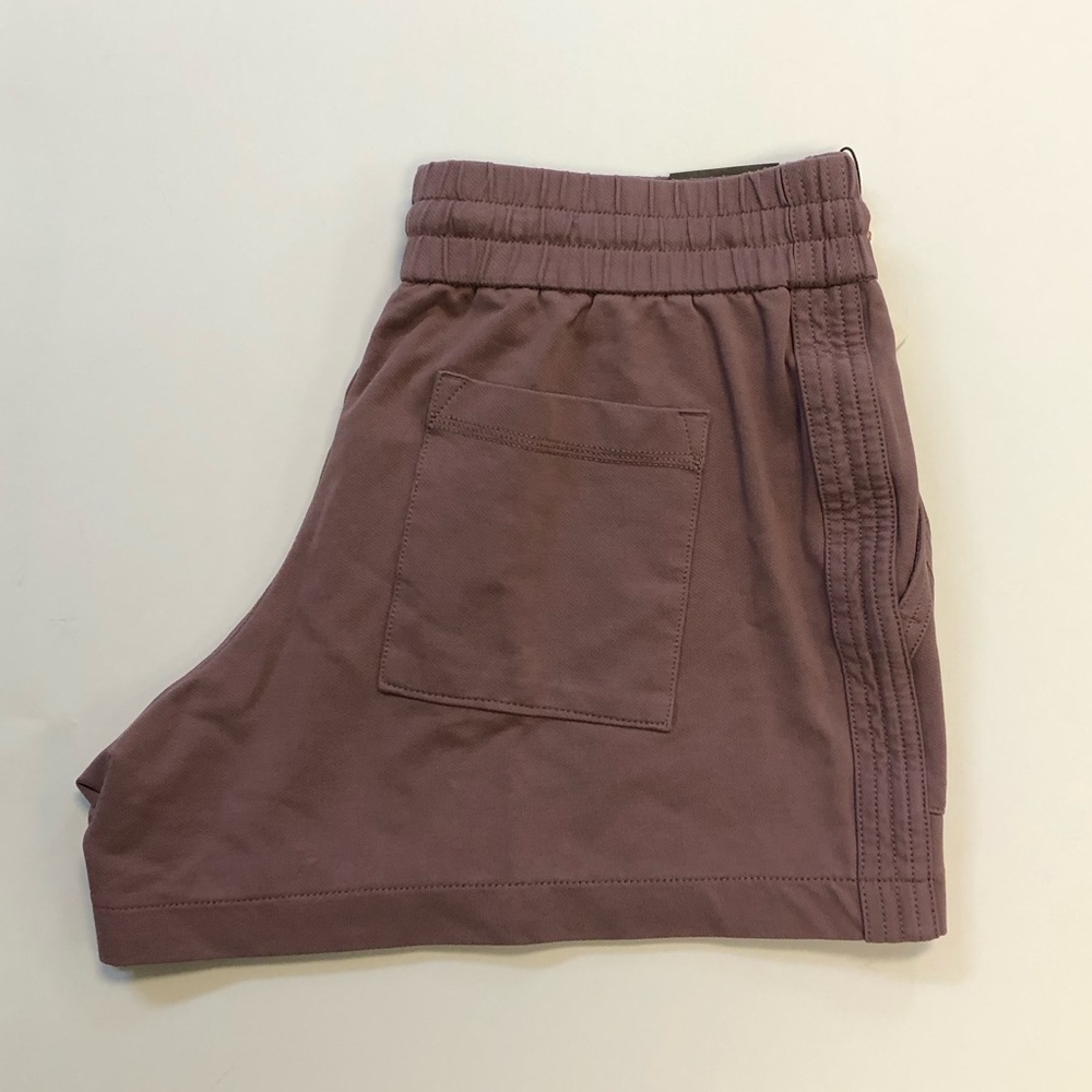 NWT CALIA 3.5” Twillflex Shorts - Picture 6 of 13